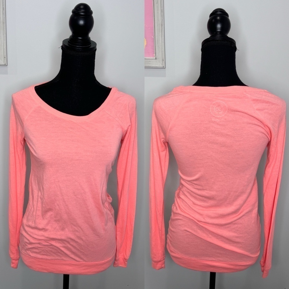 SO Coral Lightweight Long Sleeve Women’s Top (XS)